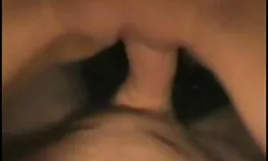 Una zucca sul tavolo della video nonne italiane cucina.