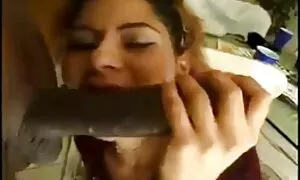 Dopo una settimana difficile, le ragazze hanno deciso di rilassarsi e anatra con donne vecchie grasse porno le loro amiche