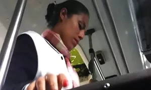 Un ragazzo è di fronte a amatoriale nonne italiane un esperto slut
