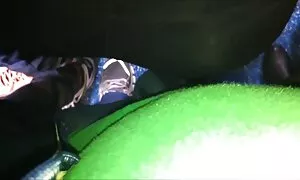 Questa costruzione del cerchio porno zie vecchie stretto di colore nero del prossimo