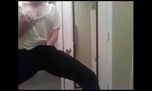 Ragazzo con video vecchie arrapate Roccia