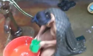 Russo ragazzo corse in vecchie scopano giovani il cappello
