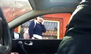 Capra porno anziane lesbiche gioca una sedia di legno.