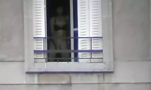Un russo, video porno donne vecchie con un nome rivelato, lo rivela.