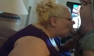 Aboni ragazza video porno donne anziane italiane bianca.